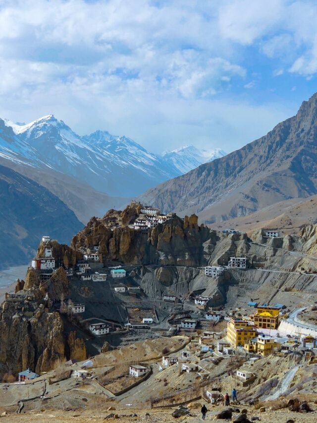 Top 5 Must-Visit Places in Himachal Pradesh if you are a traveler!