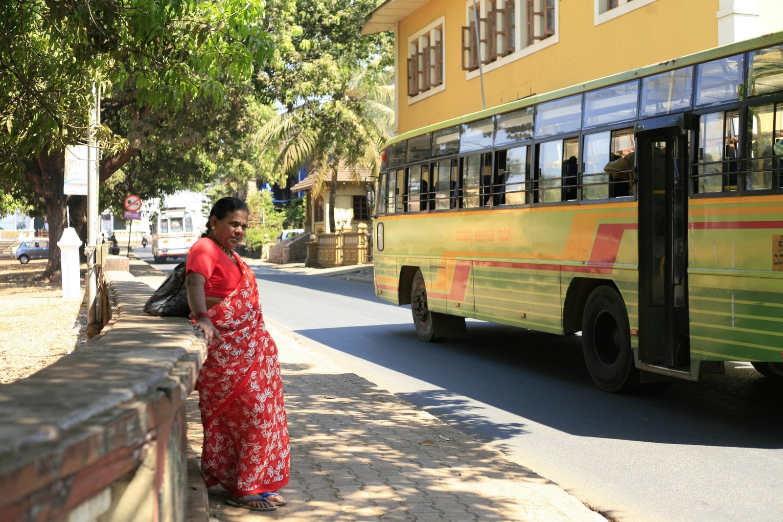 Buses to Ajodhya